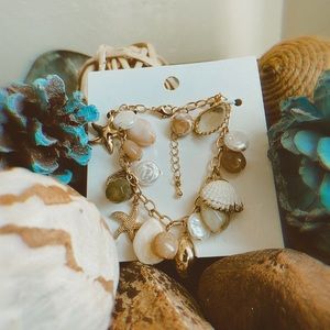 SEASHELL BRACELET